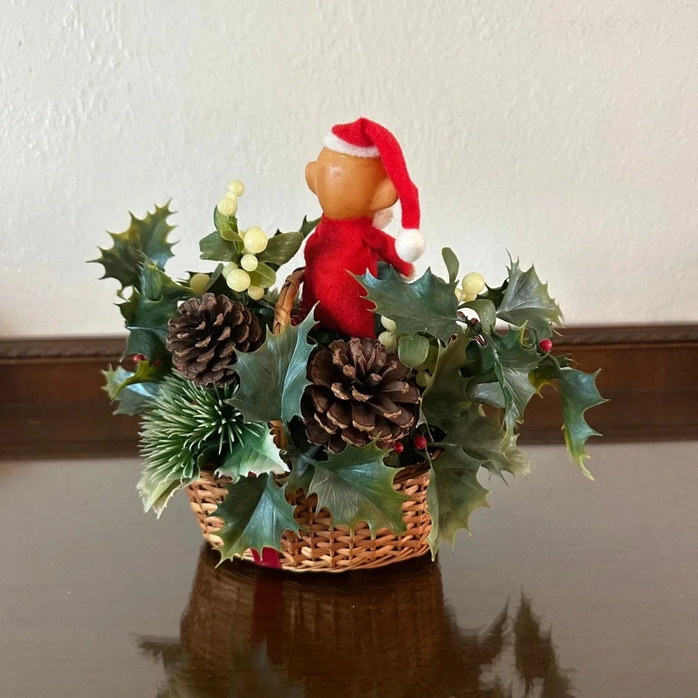 Vintage Christmas Elf Pixie Centerpiece Wicker Basket Holly Berries Pinecones‎